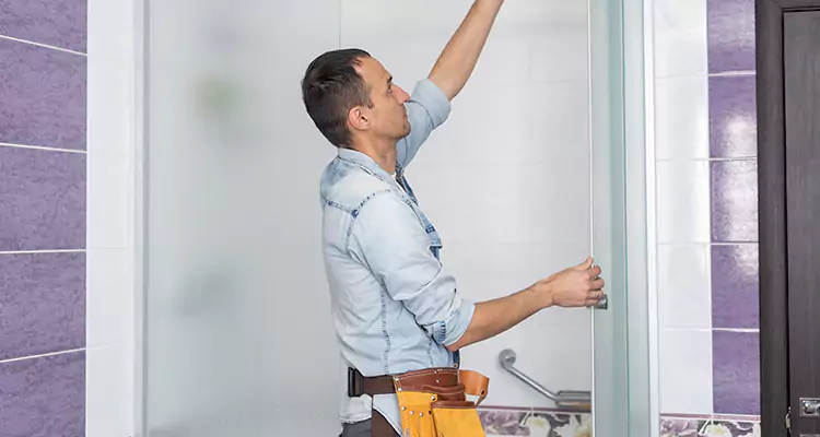 Glass Sliding Door Repair Near You in ⁣ Lakeside, FL